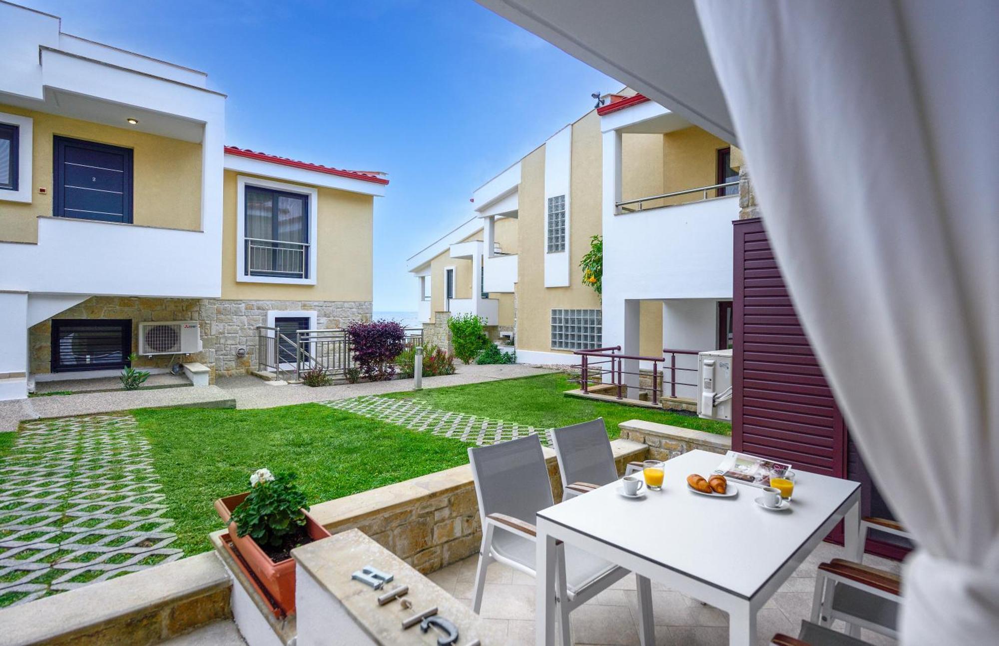 Elpiniki Luxury Apartments Νέα Ποτίδαια Εξωτερικό φωτογραφία